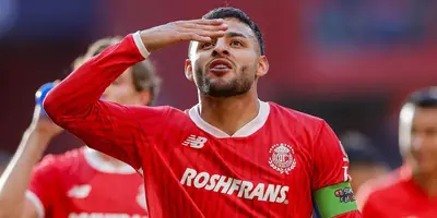 Vega en partido con Toluda. Foto: FOX Sports MX