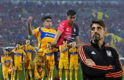 Veljko Paunovic de brazos cruzados y jugadores de Tigres/Foto Atlas Oficial.