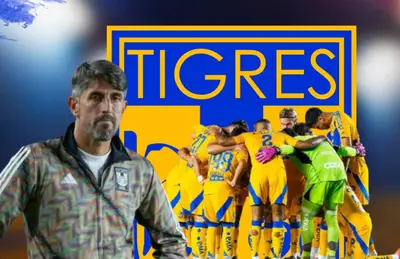 Veljko Paunovic y jugadores abrazados/ Foto Tigres