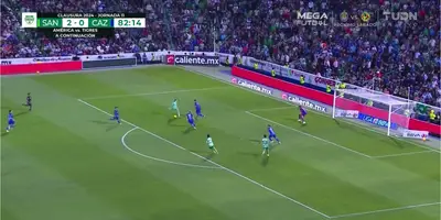 VIDEO | En minutos de locura, Santos puso el 3 por 0 y Cruz Azul está en la lona