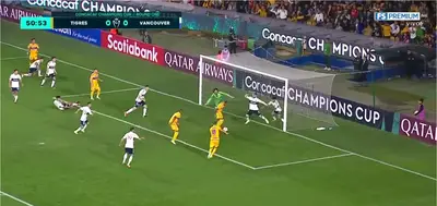 Ya se abrió el marcador en el Estadio Universitario y los Tigres se ponen casi en octavos de final.