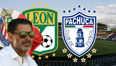 Fernando Hierro junto al escudo del León y Pachuca / FOTO DALE CHIVAS