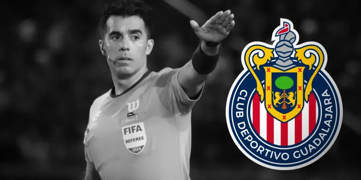 Adonai Escobedo junto al escudo de Chivas / FOTO BOLAVIP