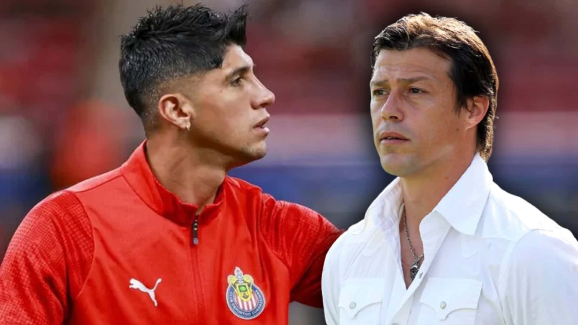 Alan Pulido entrenando con Chivas y Matías Almeyda