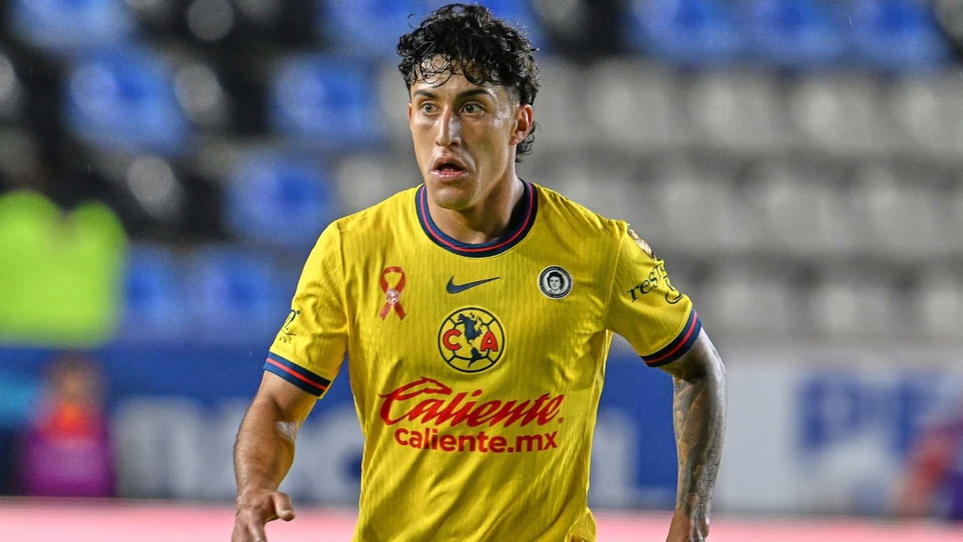 Alejandro Zendejas con el Club América