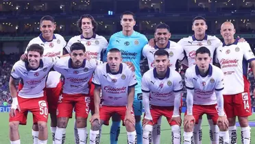 Alineación de Chivas ante Monterrey en el Clausura 2025 / FOTO X