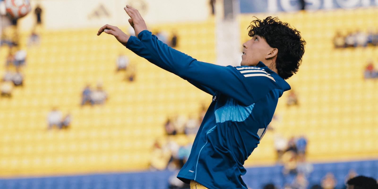 Álvarez en calentamiento. Foto: Club América