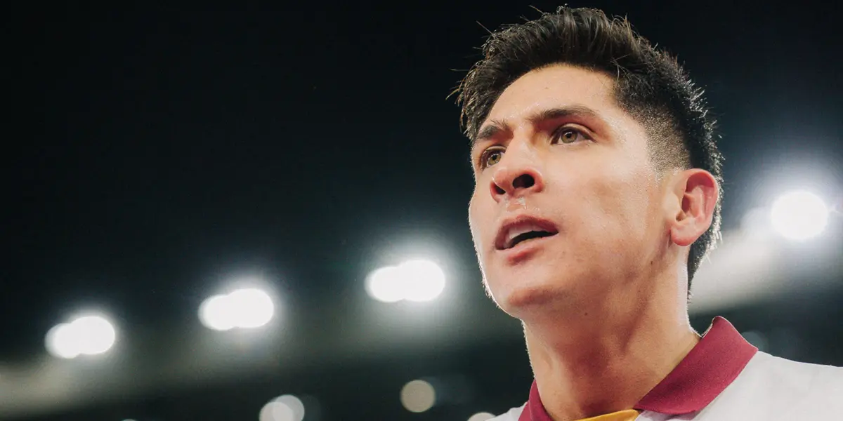 Álvarez vs Aston Villa. Foto: West Ham