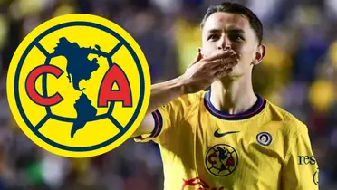 Álvaro Fidalgo junto al escudo del América / FOTO EXCÉLSIOR