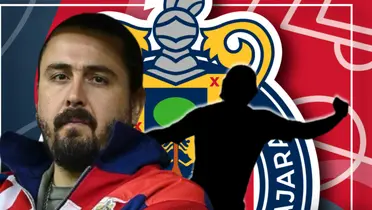 Amaury Vergara junto a futbolista incógnito / FOTO FUTBOL TOTAL