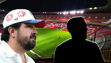Amaury Vergara junto a futbolista incógnito / FOTO RÉCORD