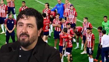 Amaury Vergara junto a futbolistas de Chivas / FOTO TELEMUNDO