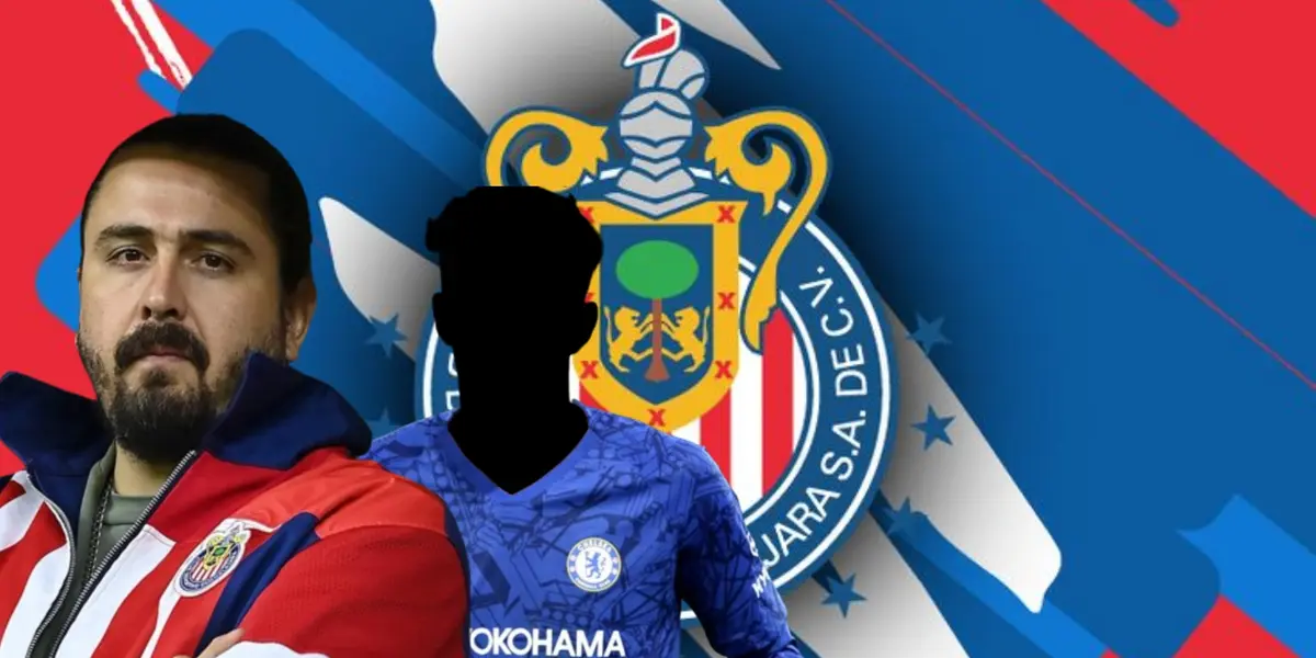 Amaury Vergara junto a jugador incógnito del Chelsea / FOTO FÚTBOL TOTAL