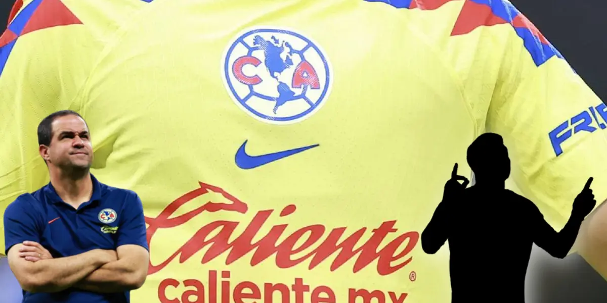 André Jardine de brazos cruzados sonriente, a su lado un futbolista/ Foto Club América.
