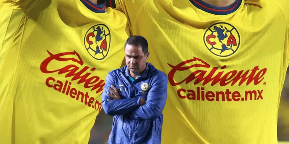 André Jardine de brazos cruzados y dos camisetas del América/Foto Henry Martín.