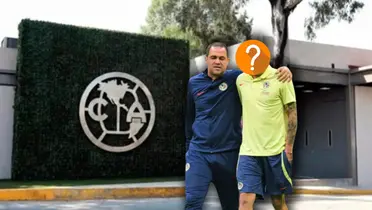 André Jardine y jugador con el rostro tapado/ Foto Águilas Monumental.