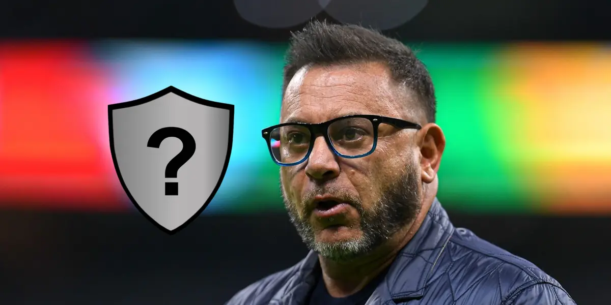 Antonio Mohamed y equipo incognito/Foto Enfoque Noticias.