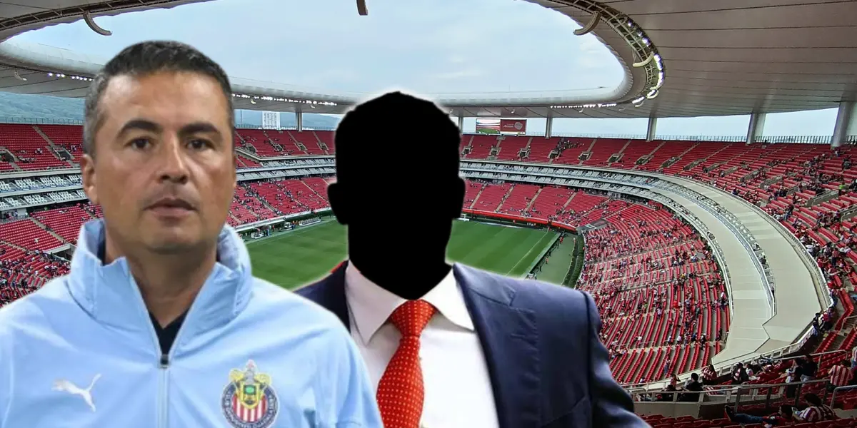 Arturo Ortega junto a DT incógnito / FOTO FÚTBOL TOTAL