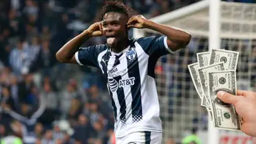 Avilés en partido con Rayados. Fútbol Total