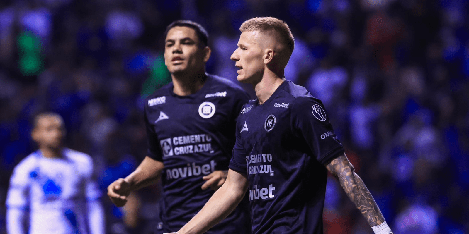 Bogusz tras gol. Foto: Cruz Azul
