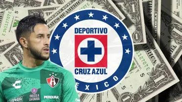 Camilo Vargas junto al escudo de Cruz Azul / FOTO X