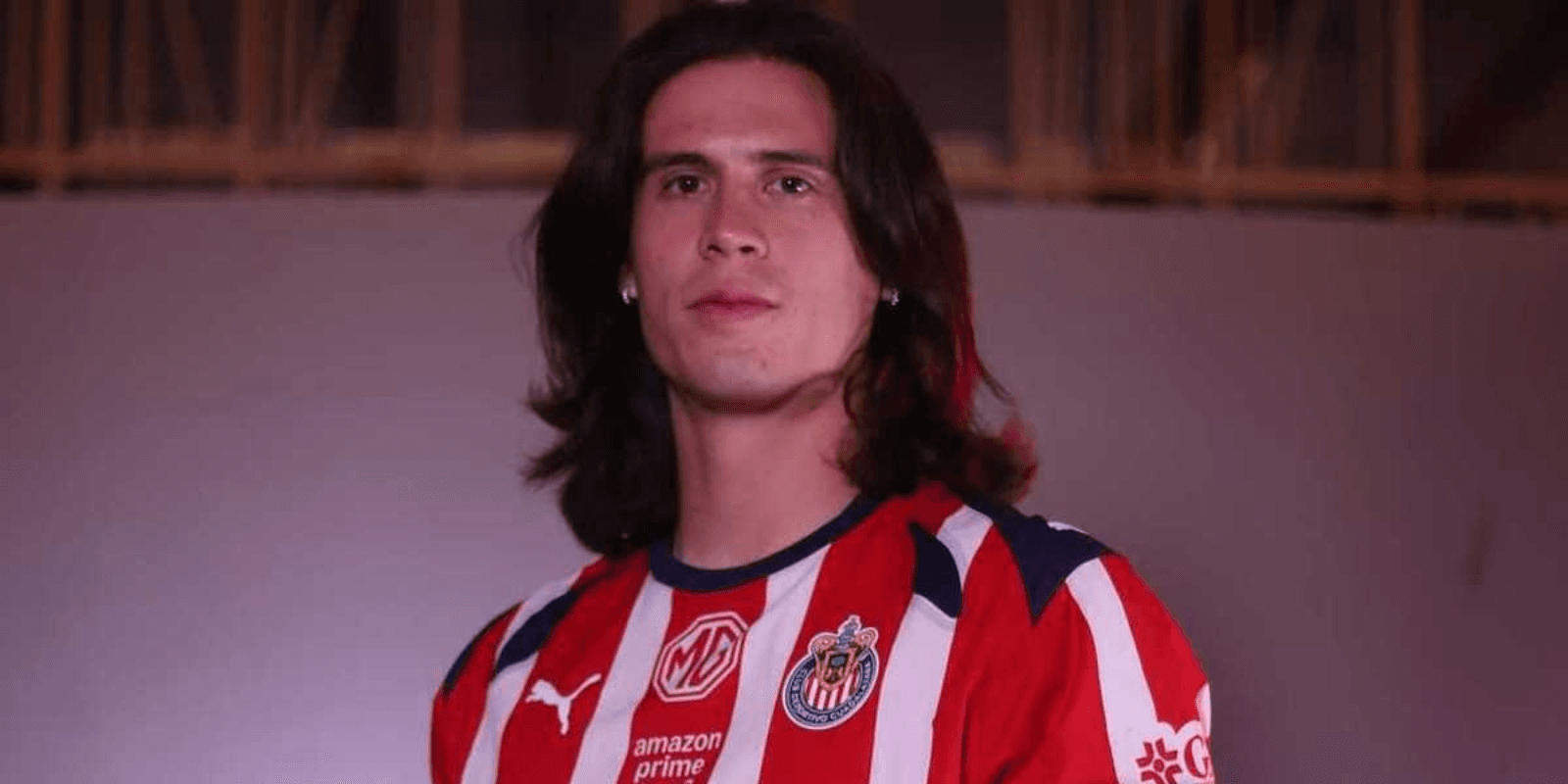 Campillo en presentación. Foto: Chivas