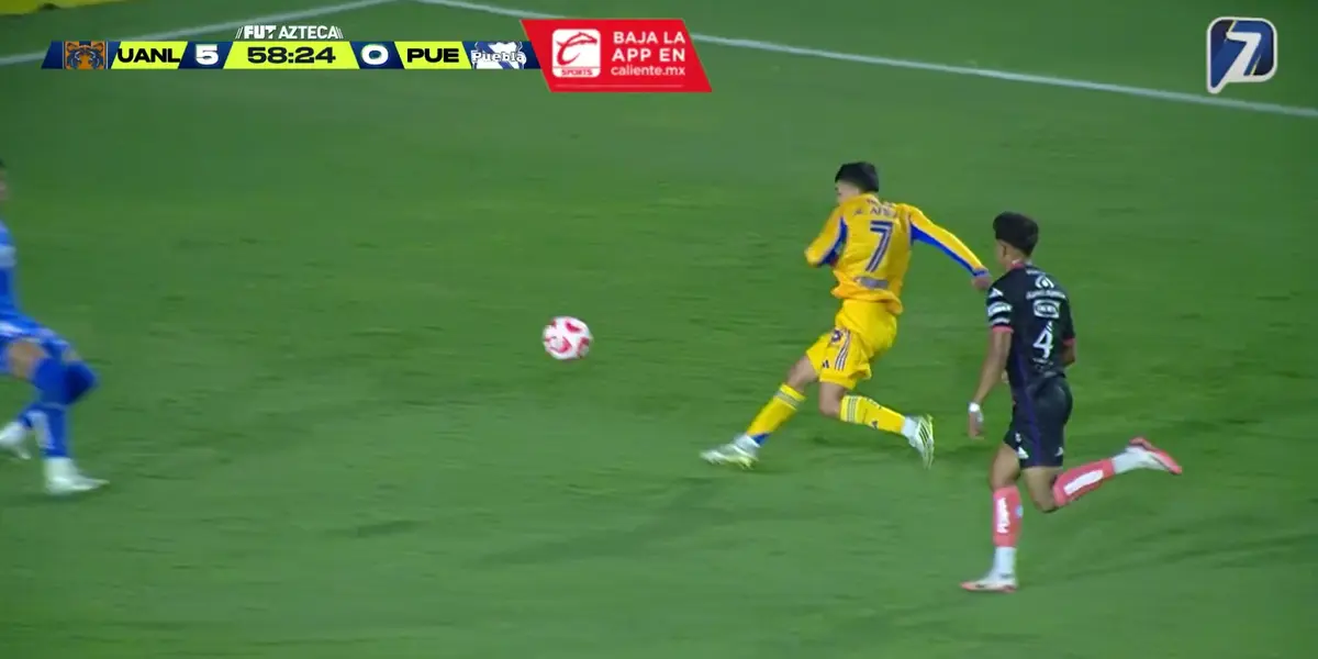 Captura de Azteca del gol de Correa