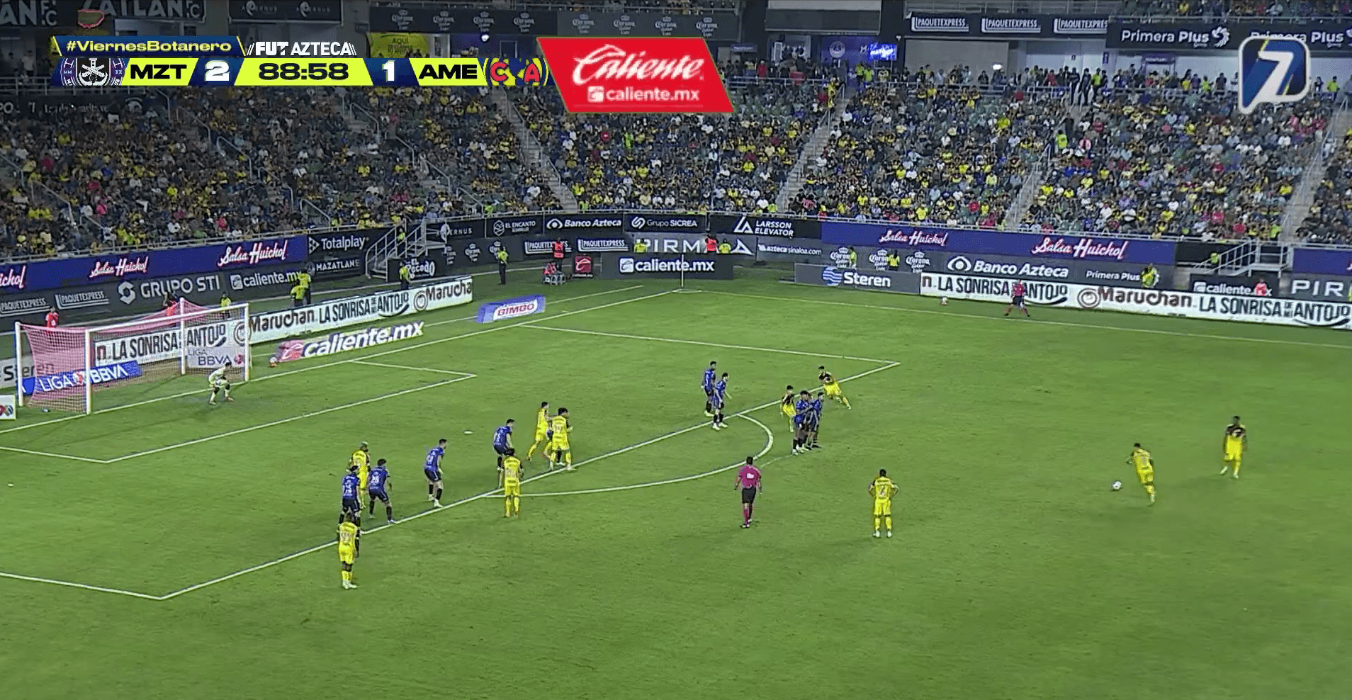 Captura de Azteca Deportes tras el golazo de Rodríguez