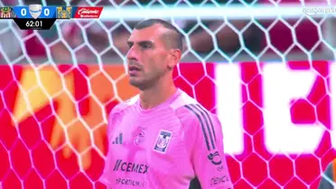 Captura de Liga MX de Nahuel atajando
