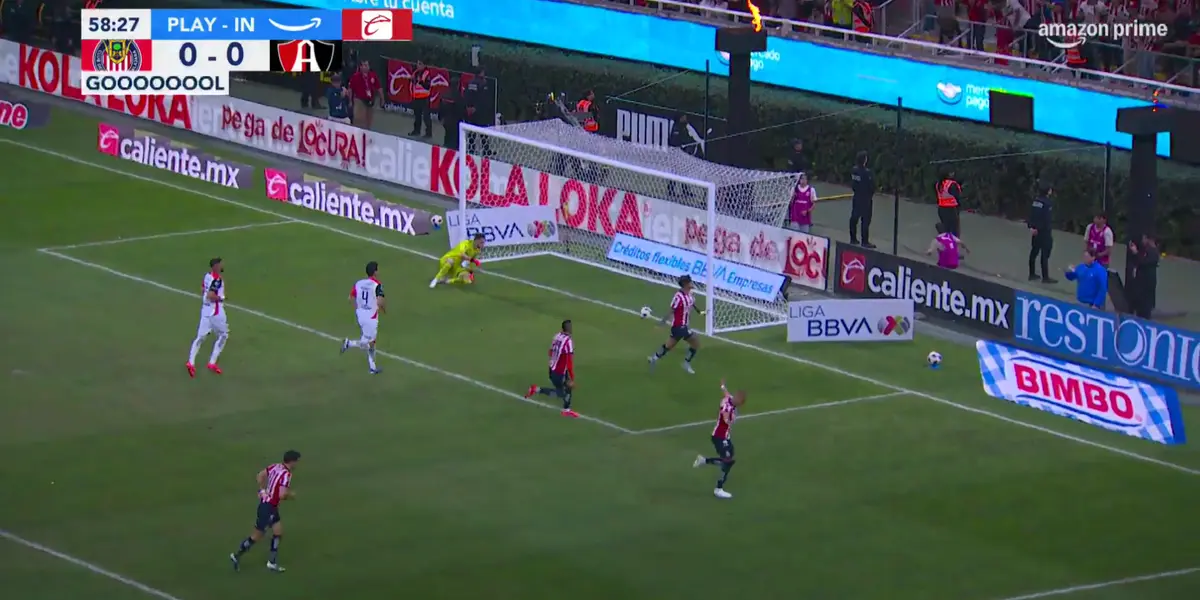 Captura del gol de Víctor Guzmán, tomado de Amazon