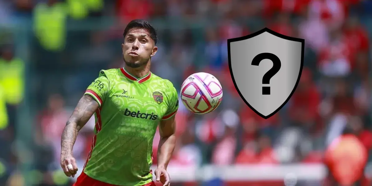 Carlos Salcedo jugando y escudo sin equipo/ Foto PorEsto!