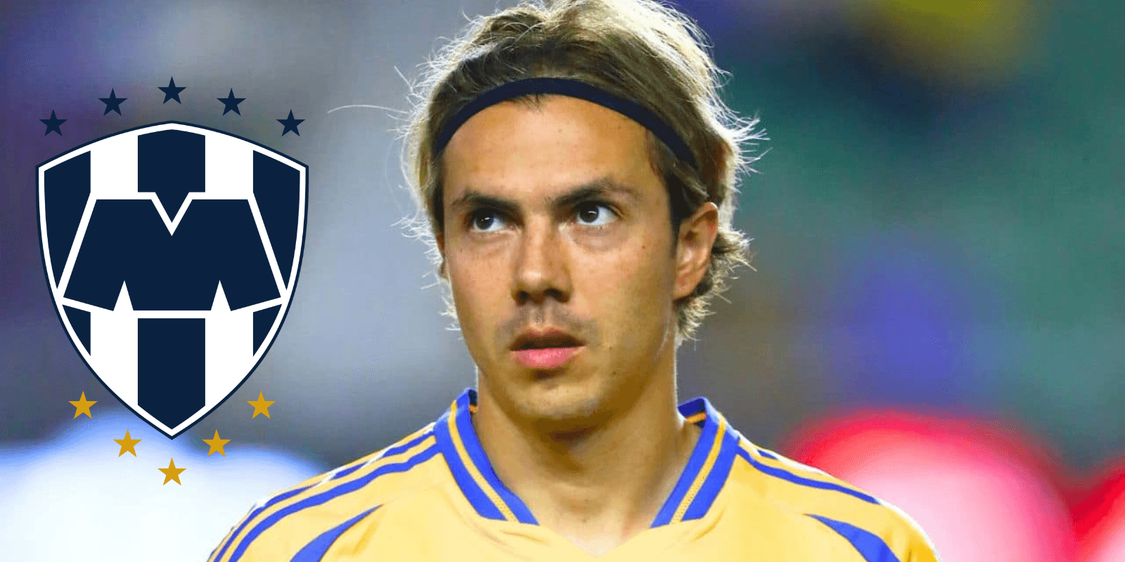 Córdova en partido, foto de Getty, con escudo de Rayados