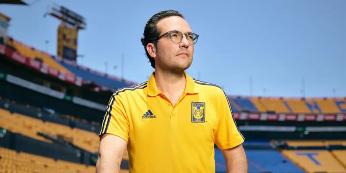 Culebro en estadio de Tigres. Foto: Tigres