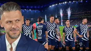Demichelis junto a futbolistas de Rayados / FOTO GETTY IMAGES