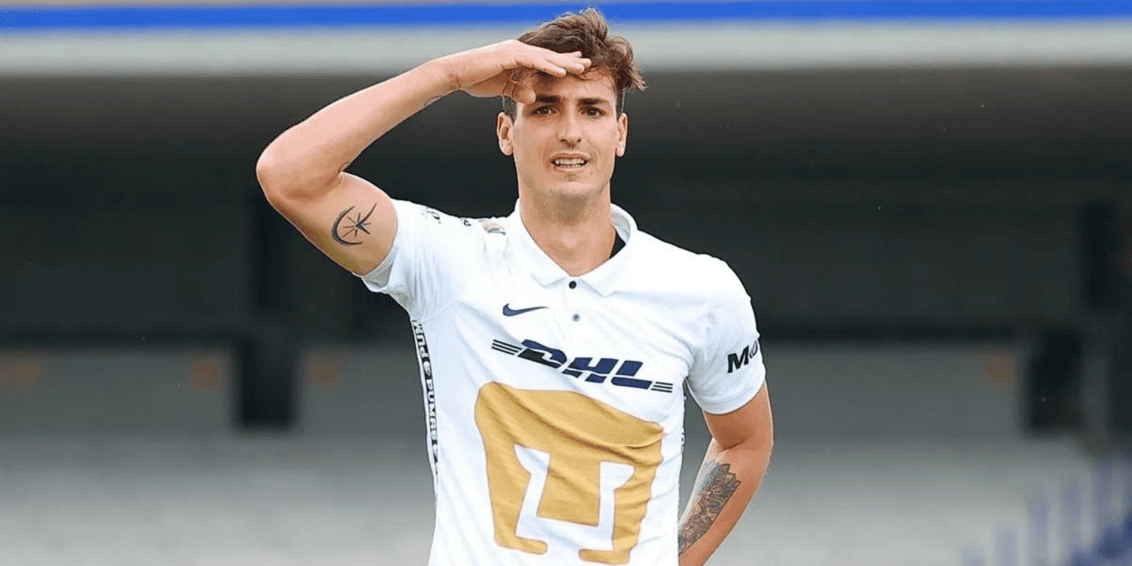 Dinenno en partido. Foto: Pumas