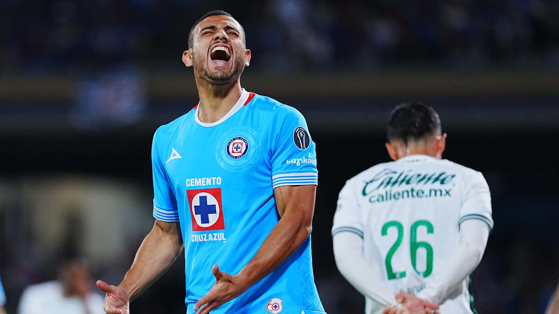 'Doble G' seguirá al menos por seis meses más en el PAOK Salónica (MexSport).