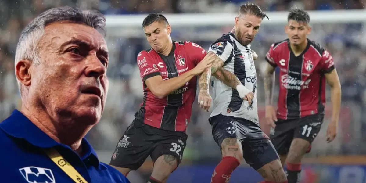 Domènec Torrent en el Monterrey vs Atlas / FOTO X