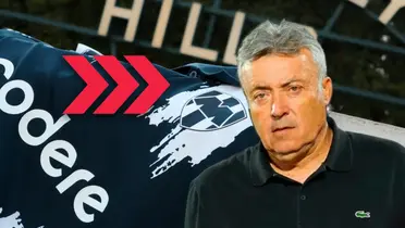 Domenec Torrent y flechas rojas hacia la derecha/Foto Rayados.