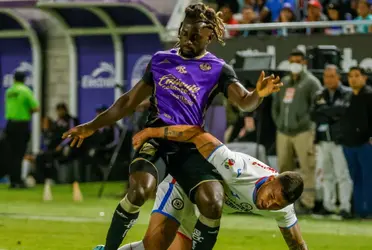 Dos cabezazos y un remate surgidos de jugadas a balón parado fueron suficientes para que la ‘Máquina’ perdiera en la Perla del Pacífico