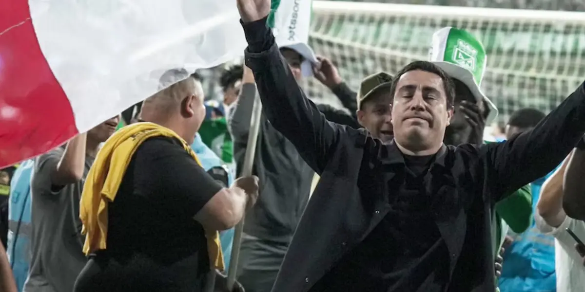 Efraín Juárez con los ojos cerrados/Foto Atlético Nacional.