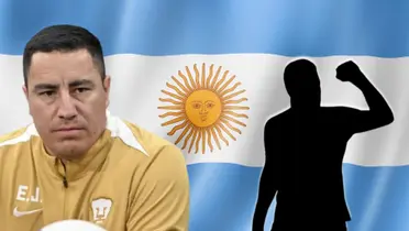 Efraín Juárez junto a futbolista incógnito / FOTO RÉCORD