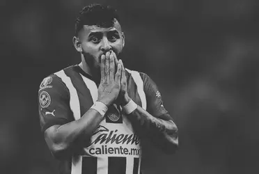 El posible destino de Alexis Vega, ahora que no puede fichar con nadie de Liga MX y Chivas no lo quiere