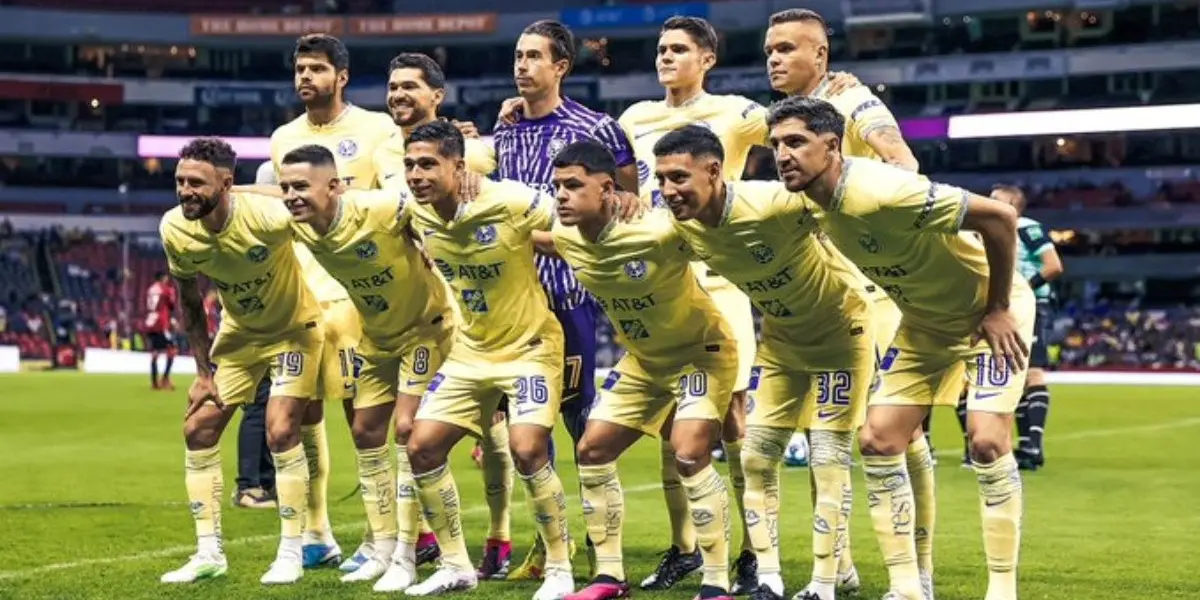 El argentino Leo Suárez puso adelante a las Águilas con un golazo de tiro libre, que puso el 1-0 en el marcador.