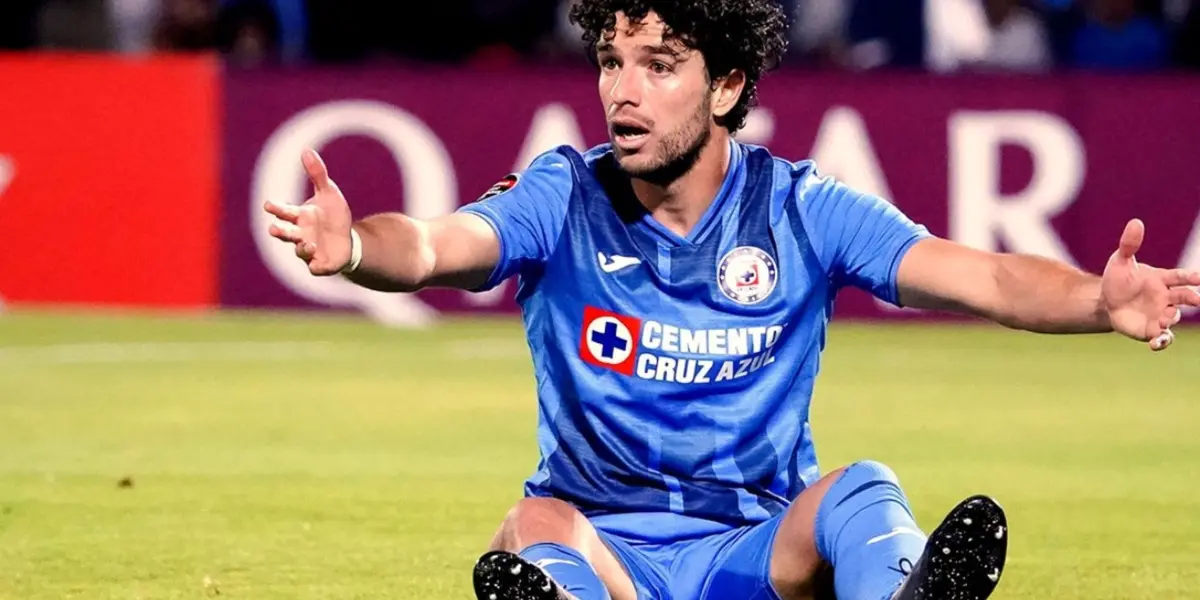 El defensor del Cruz Azul pedía su renovación pero ha quedado a deber con el equipo.