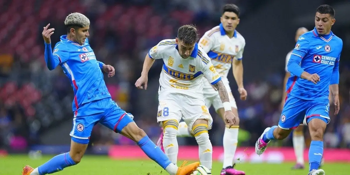 El defensor mexicano Carlos Vargas se lesionó en una jugada fortuita en el partido ante Tigres, el fin de semana pasado.