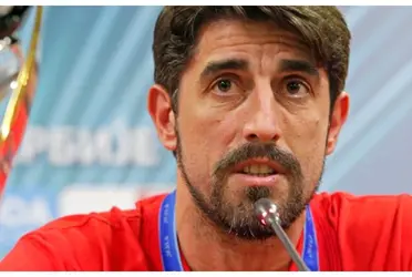 El entrenador de las Chivas no huyó de los cuestionamientos realizados por la prensa tras su derrota contra el Toluca en el Estadio Akron.