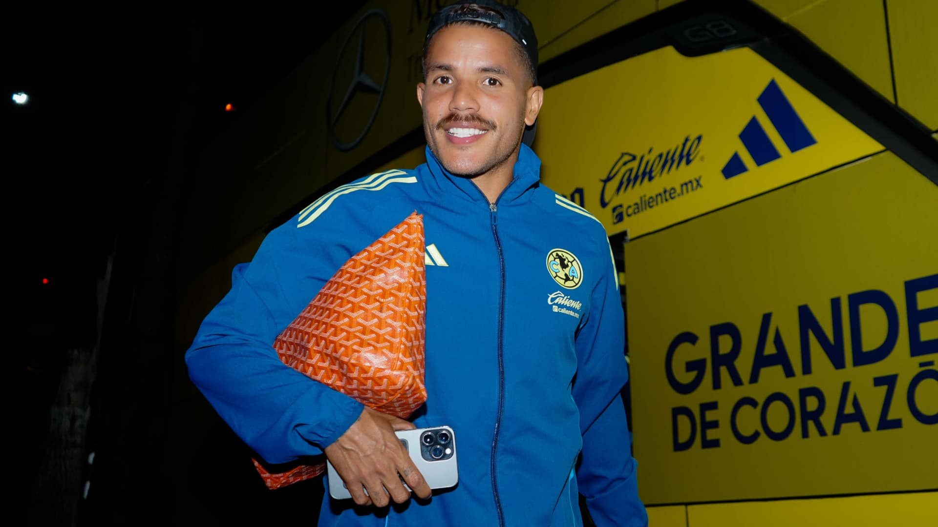 El ex Barcelona da buenas noticias para la afición azulcrema (MexSport).