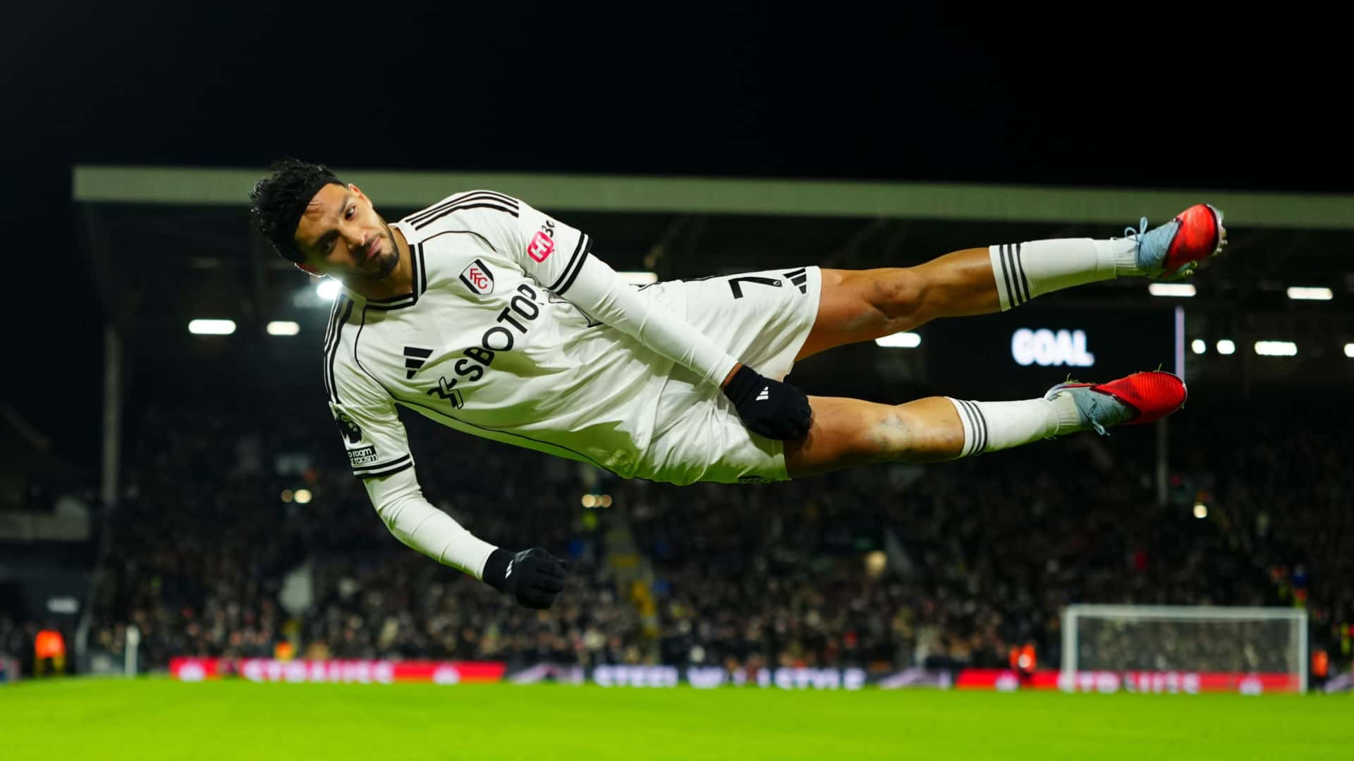 El festejo del ex América que recorre todos los portales (Fulham X).