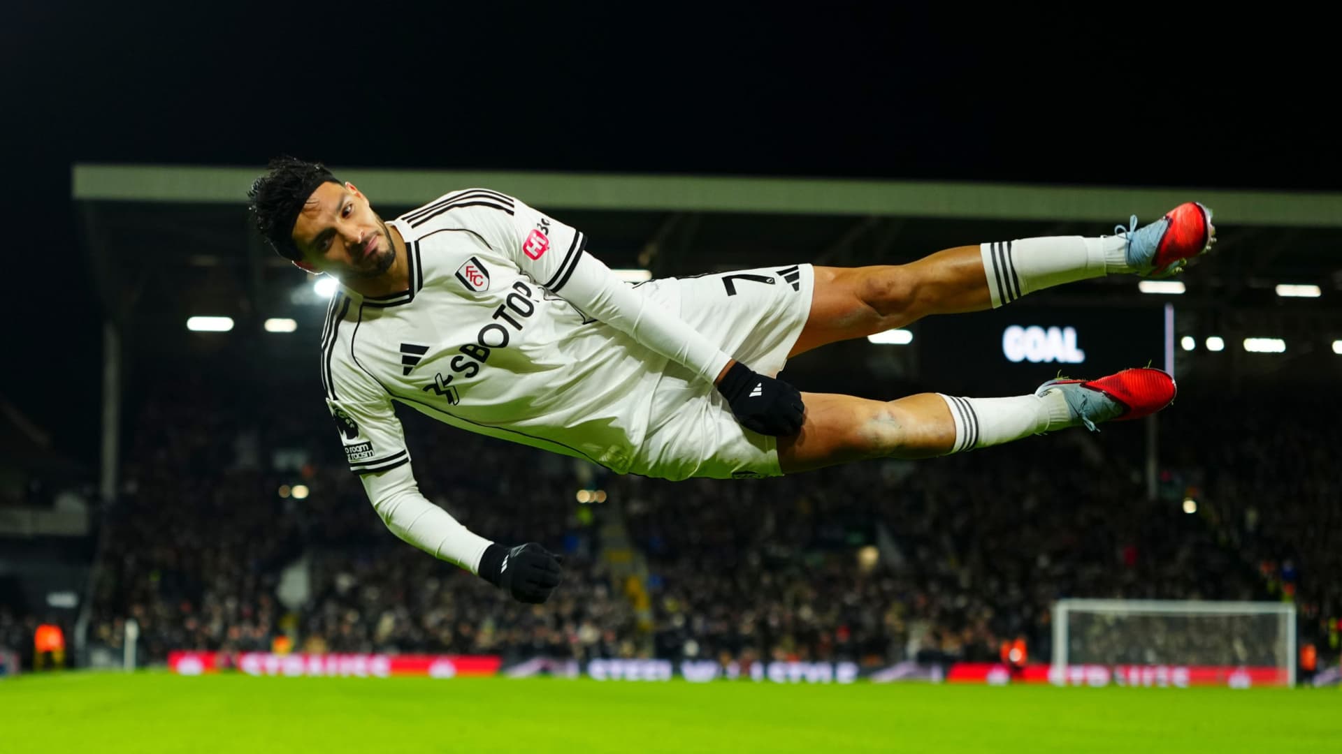 El festejo del ex América que recorre todos los portales (Fulham X).
