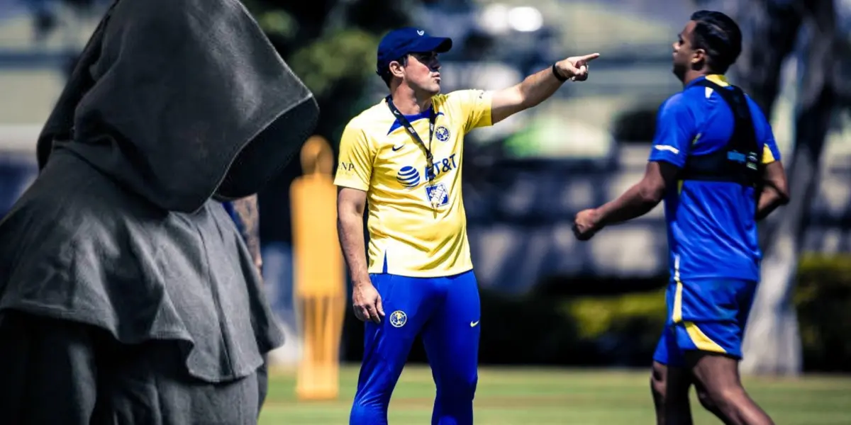 El futbolista que habla aparte del DT tras perder su sitio en el cuadro azulcrema.